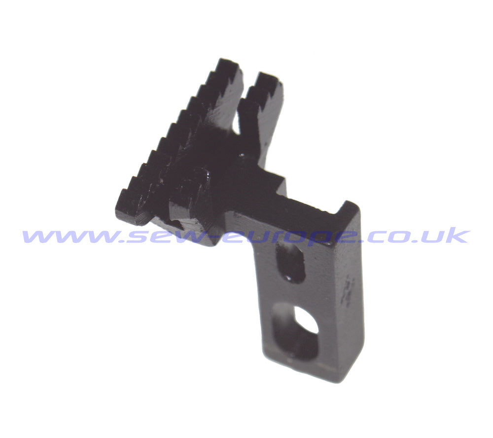 146567-001 FEED DOG REAR