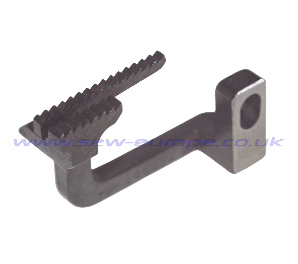 146572-001 DIFF. FEED DOG = (S17760-001)