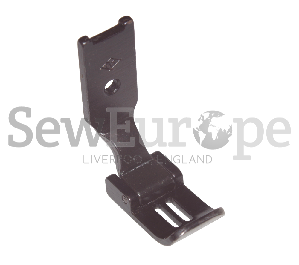 224158-1/8 TWIN NEEDLE PRESSER FOOT 1/8" = (155463-001)