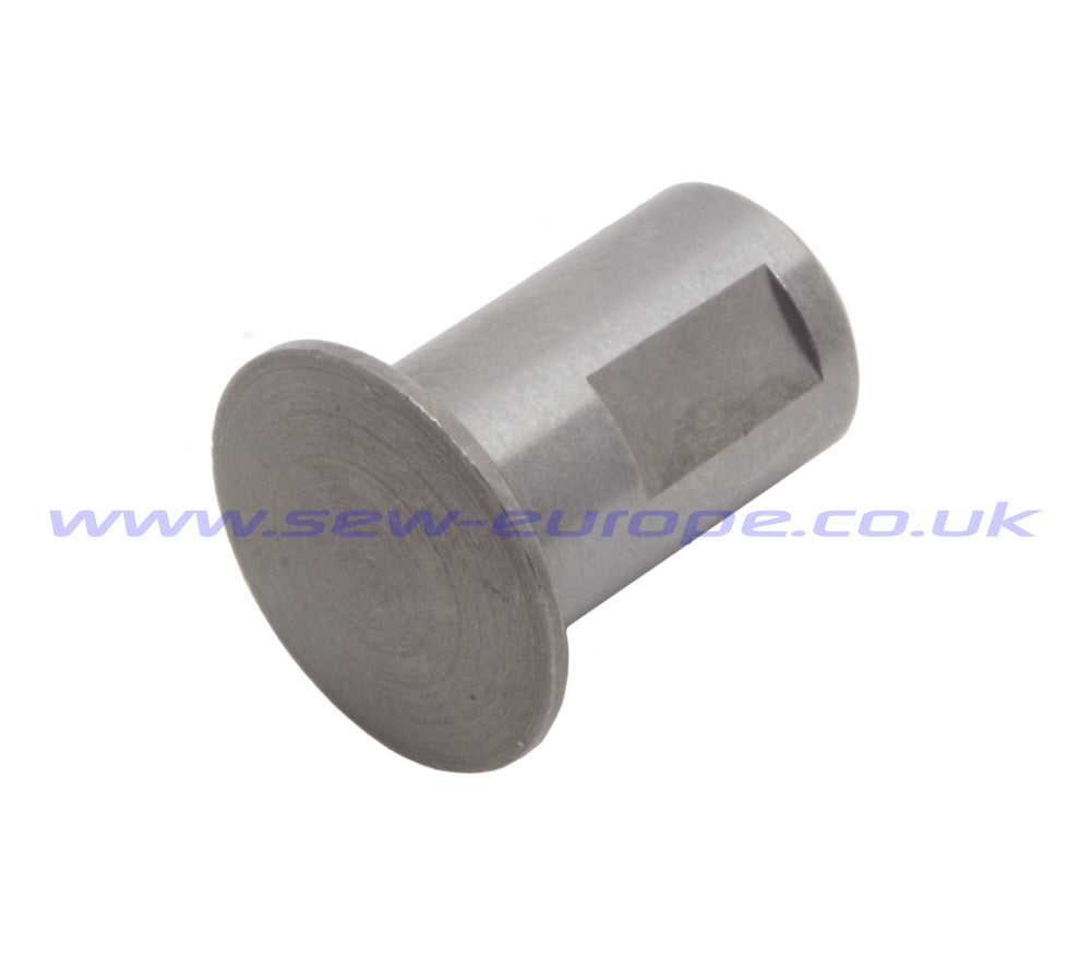 82240 NEEDLE PLATE HINGE STUD