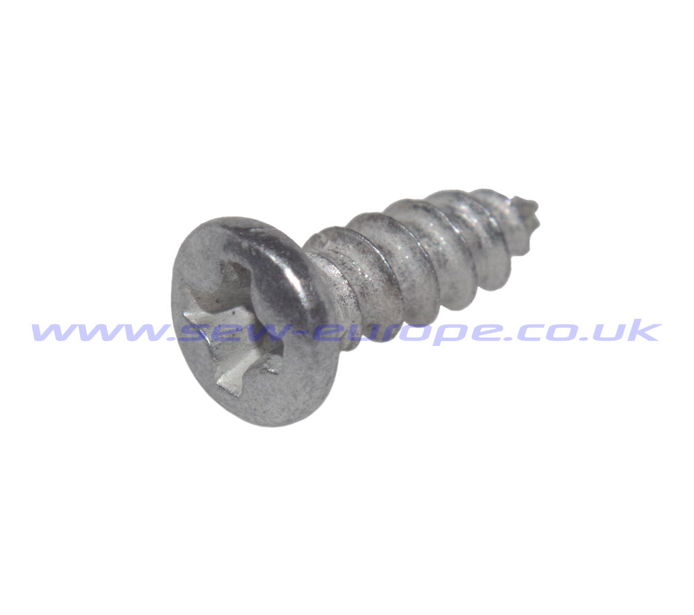 B57 MOTOR COVER SCREW